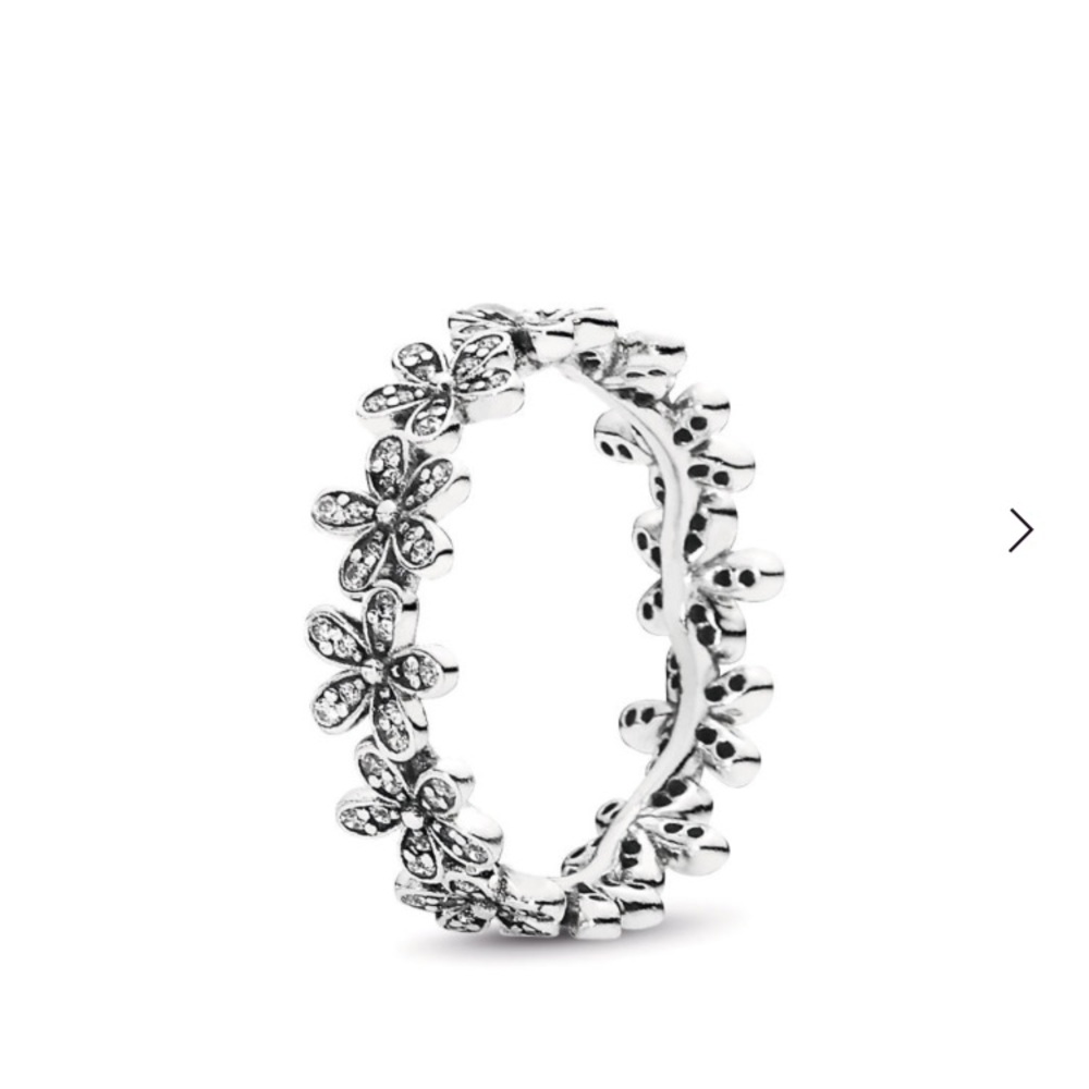 Pandora daisy flower ring